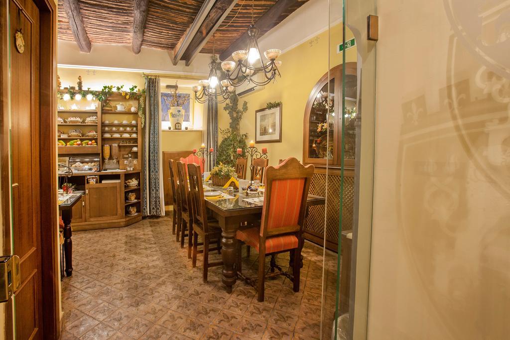 B&B L'Alloggio Dei Vassalli Neapel Exterior foto
